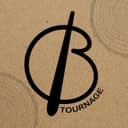 Je fabrique des objets en bois local qui vous accompagnent dans votre quotidien.
Objets d'art ou art de la table, chaque pièce est unique.